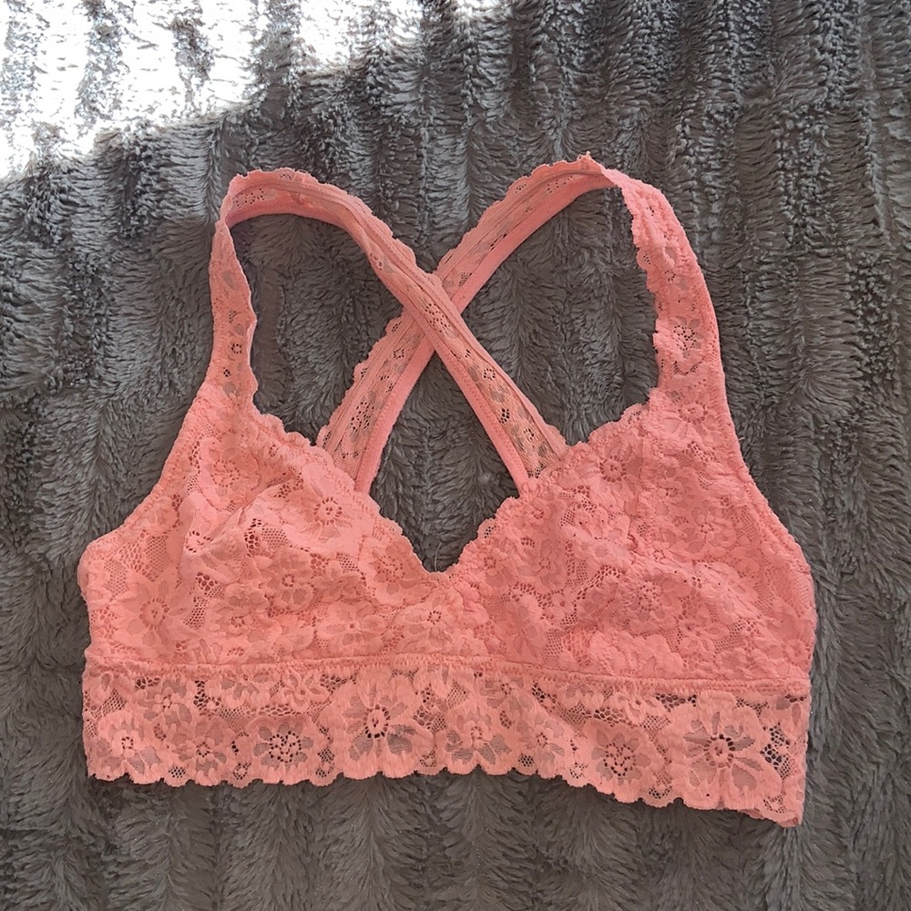 Arie Lace Bralette in pink/rose